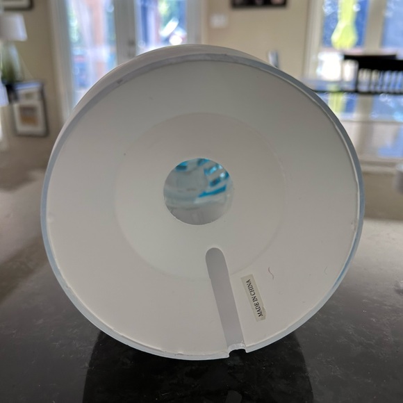 Snowman with plug in light. - Picture 4 of 8